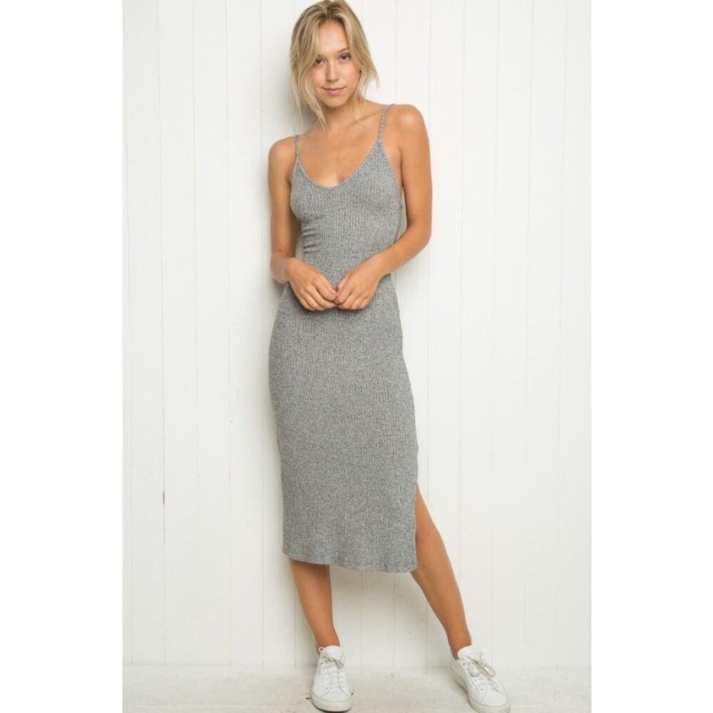 Brandy Melville Women’s Aliza Ribbed Knit Midi Dress Sleeveless One Size Gray